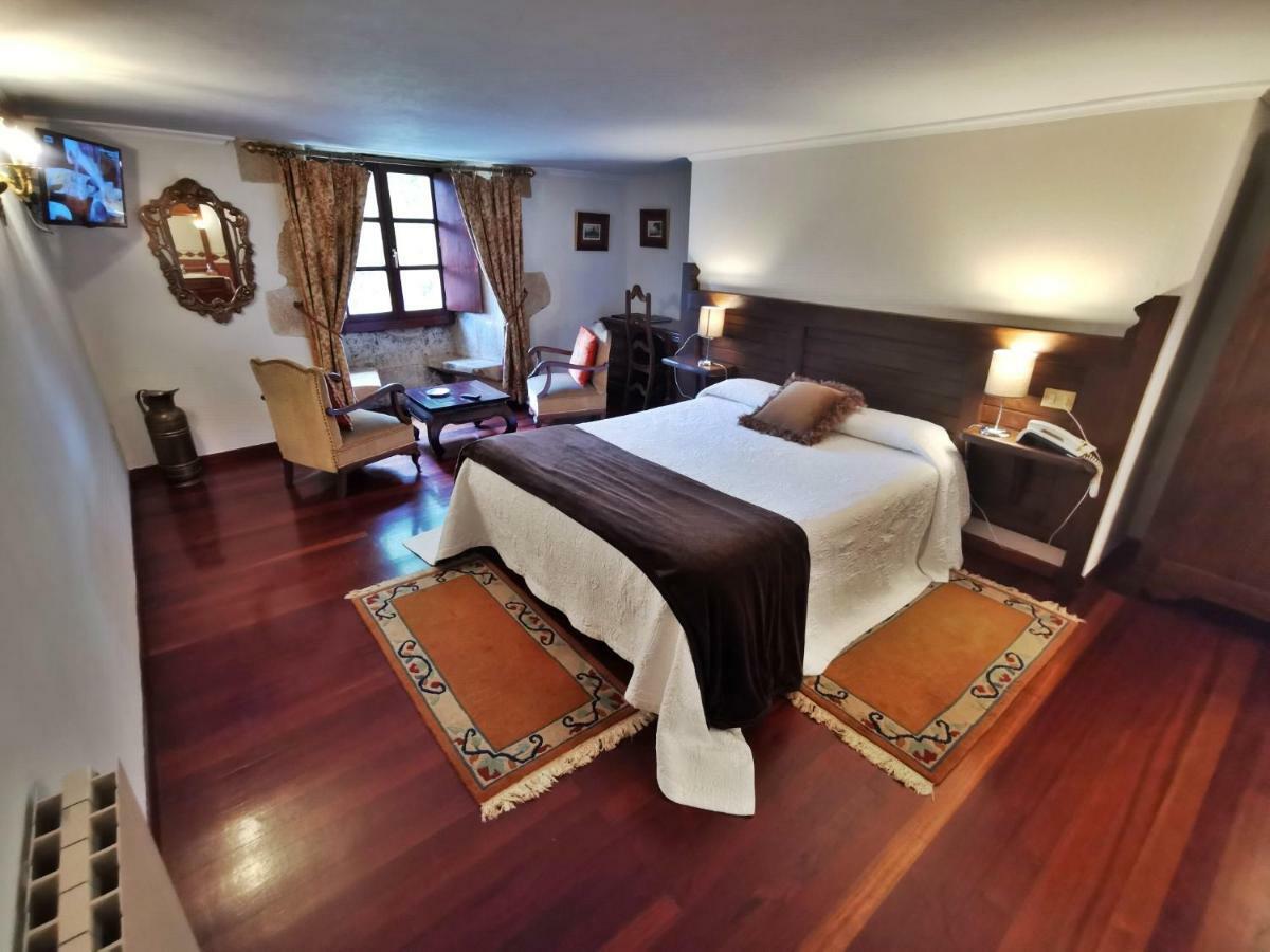 Pazo Do Souto Hotel Carballo Exterior photo